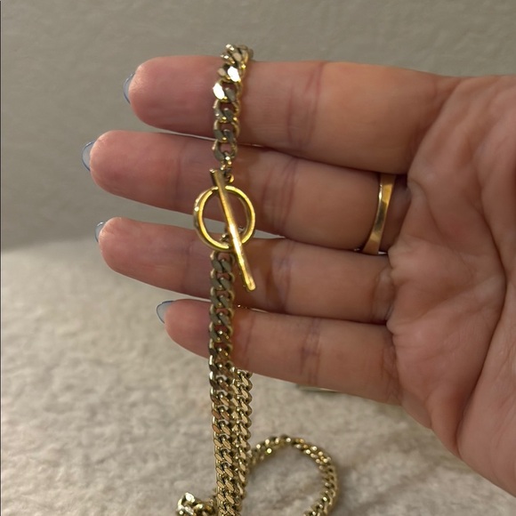 Evereve Elegant Gold Chain Necklace - Picture 3 of 4